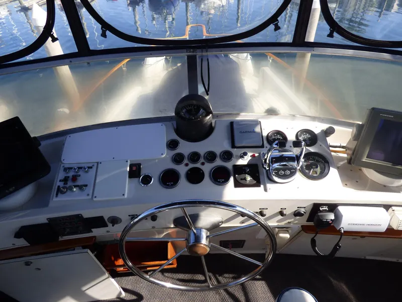 1976 Uniflite 42 SportFisher