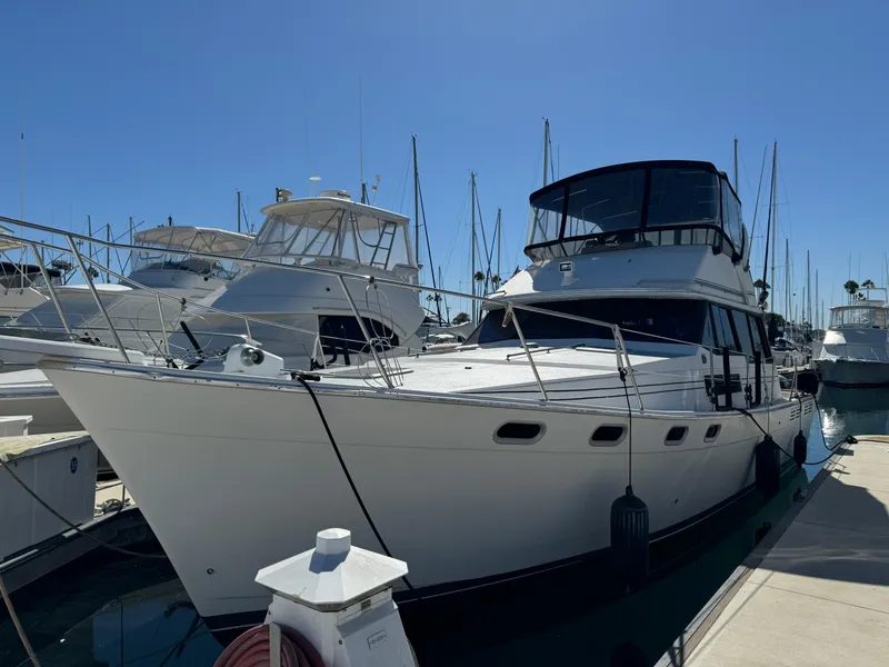 1992 Bayliner 3888 MY Sedan