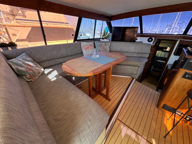 1992 Bayliner 3888 MY Sedan