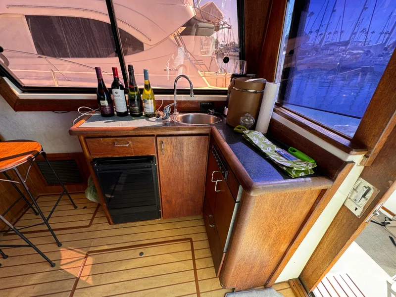 1992 Bayliner 3888 MY Sedan