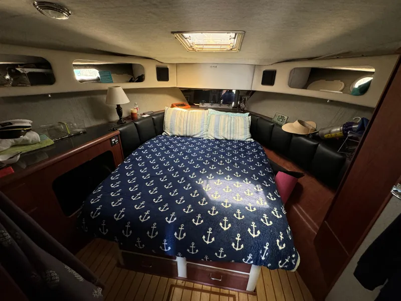 1992 Bayliner 3888 MY Sedan