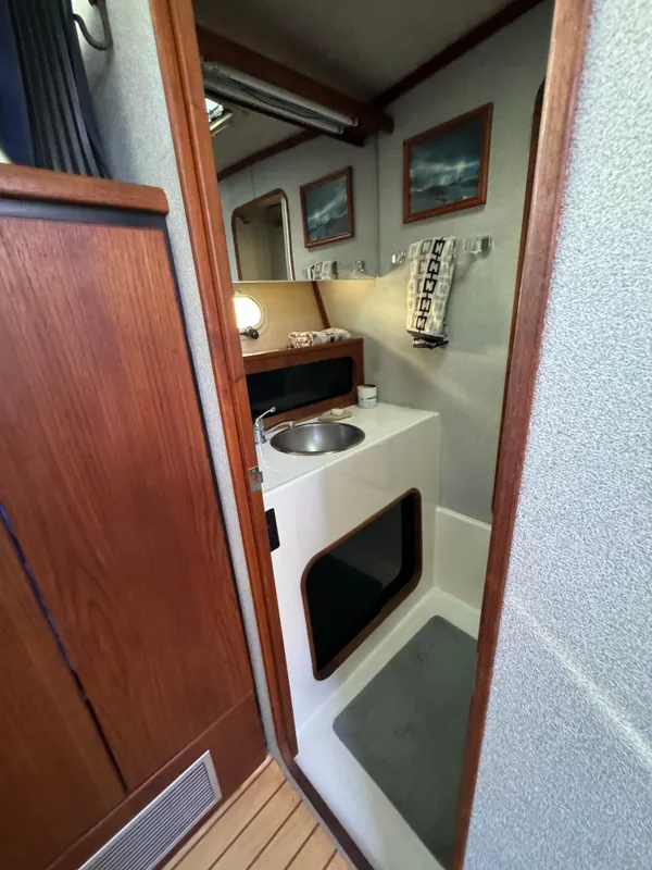 1992 Bayliner 3888 MY Sedan