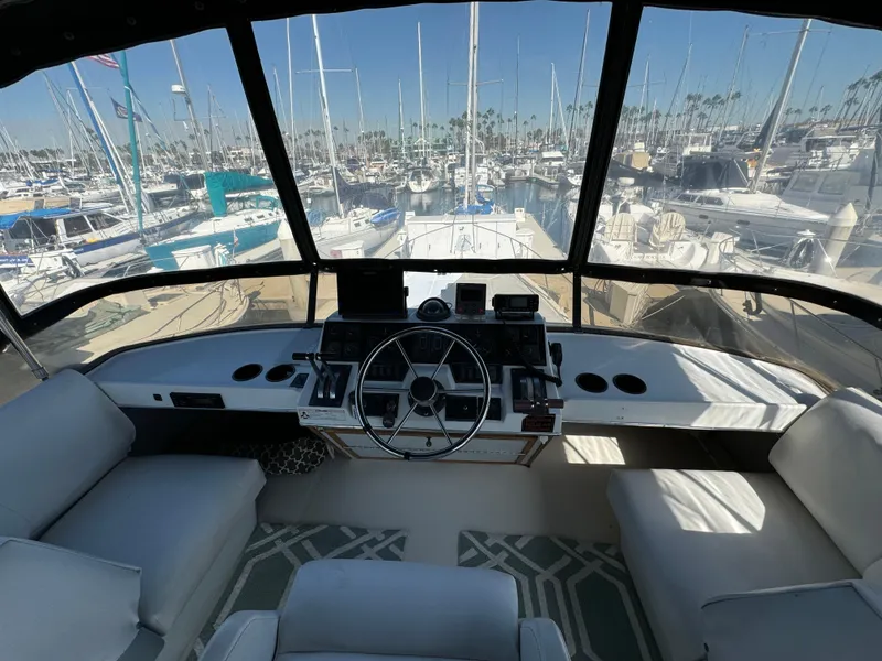 1992 Bayliner 3888 MY Sedan