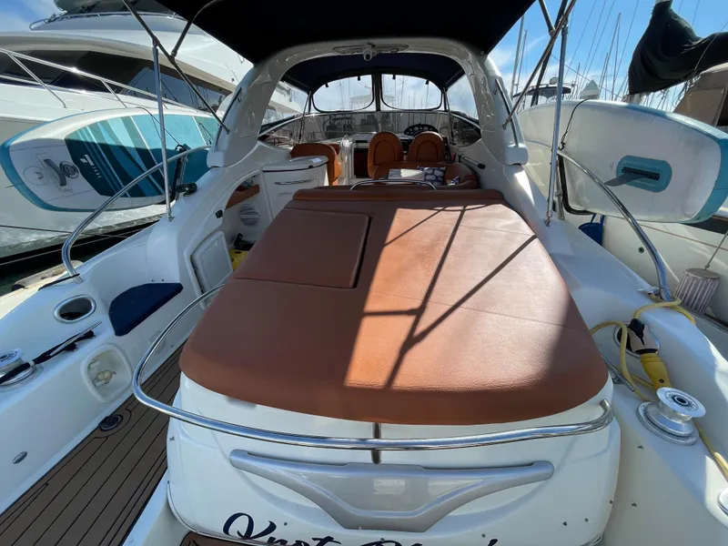 2004 Cranchi Endurance 41 yacht with sunbed and cockpit.