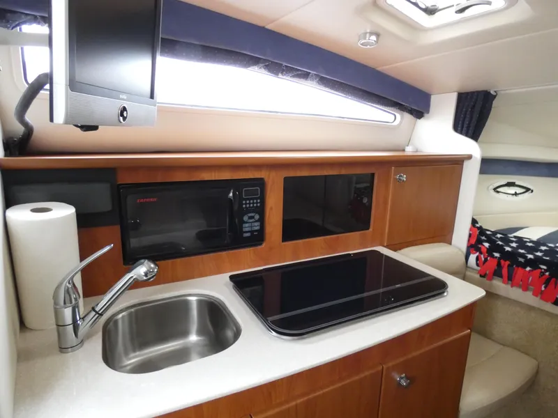 2008 Bayliner 285