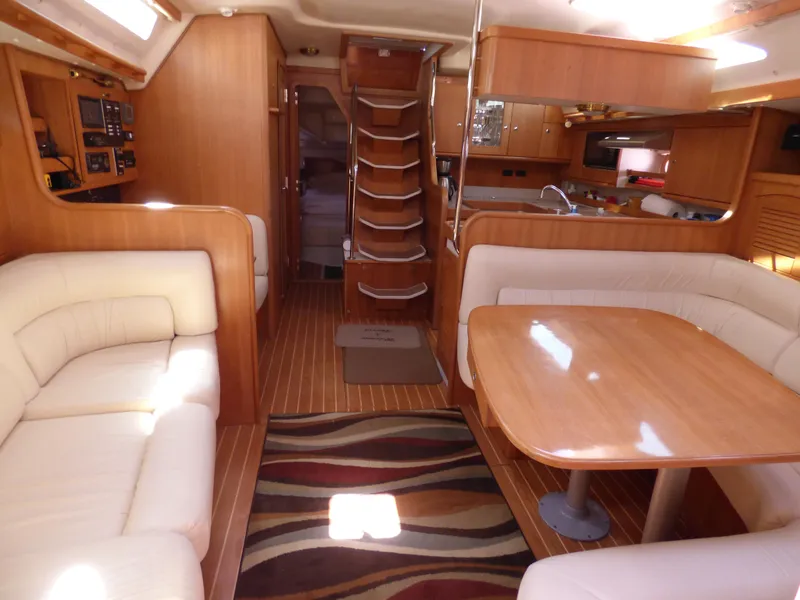 Dinette and convertible settee