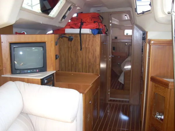 2002 Hunter Passage 420