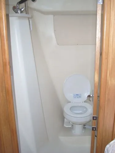 2002 Hunter Passage 420