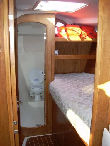 2002 Hunter Passage 420