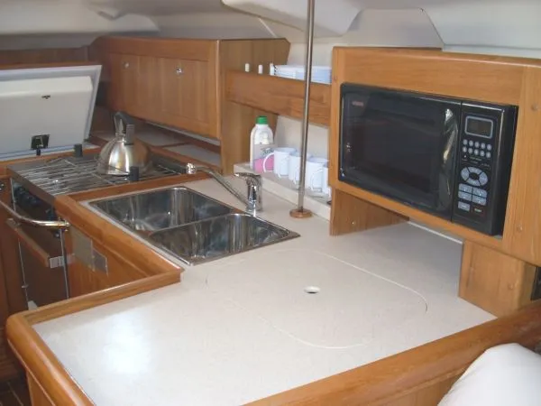 2002 Hunter Passage 420