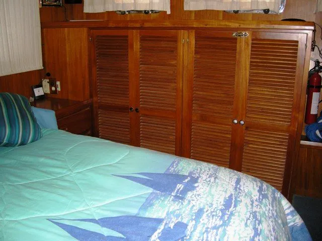Big Hanging Locker