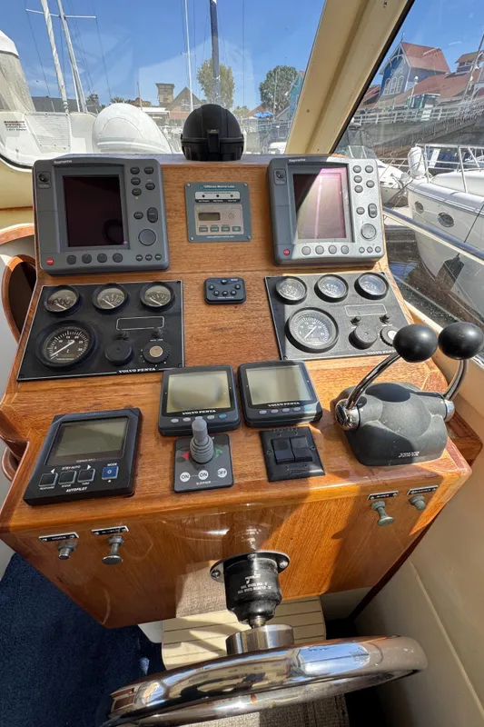 2003 Mediterranean 38 Convertible