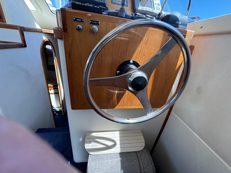 2003 Mediterranean 38 Convertible