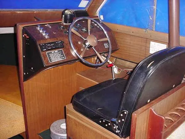 1973 Tollycraft 26 Sedan