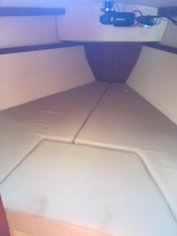 V- Berth Forward