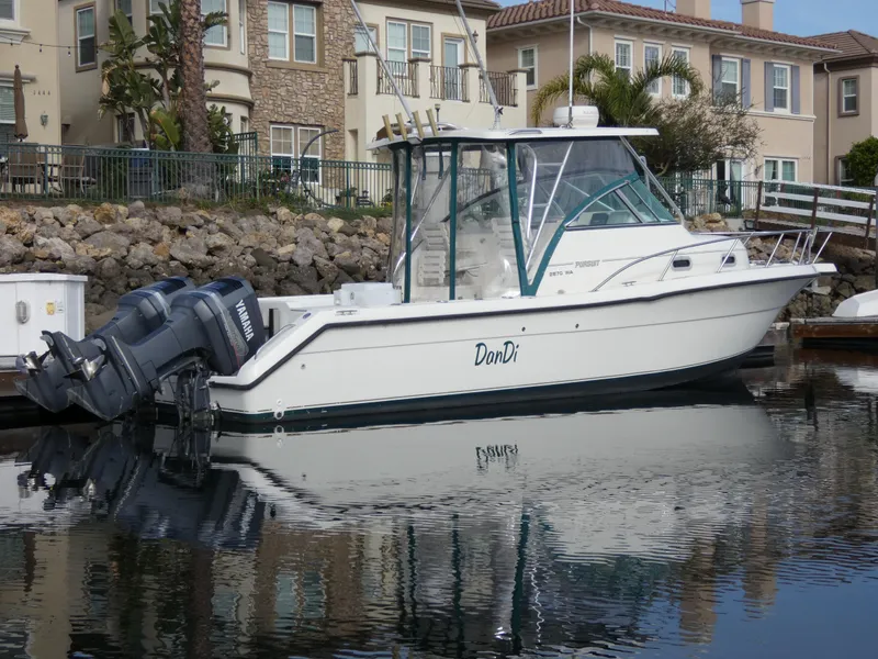 2000 Pursuit 2870 Walkaround