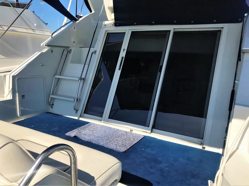 1996 Carver 380 Santego