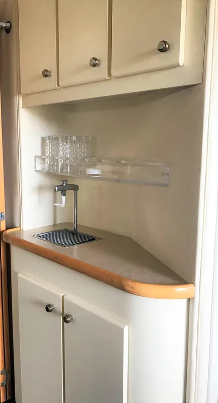 1996 Carver 380 Santego