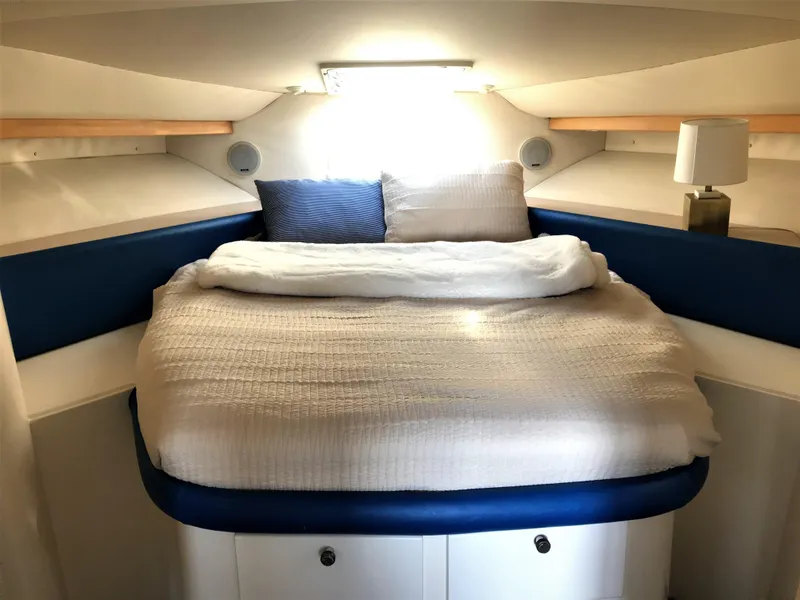 1996 Carver 380 Santego