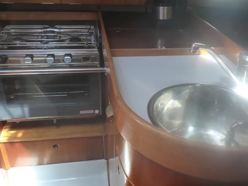Stove top-oven