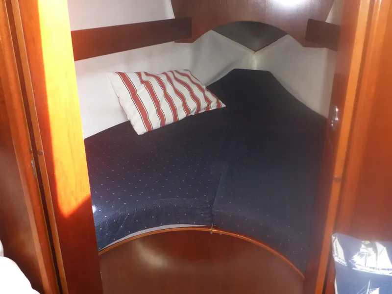 V-berth