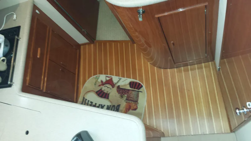 1996 Mediterranean 38 Convertible Sportfisher
