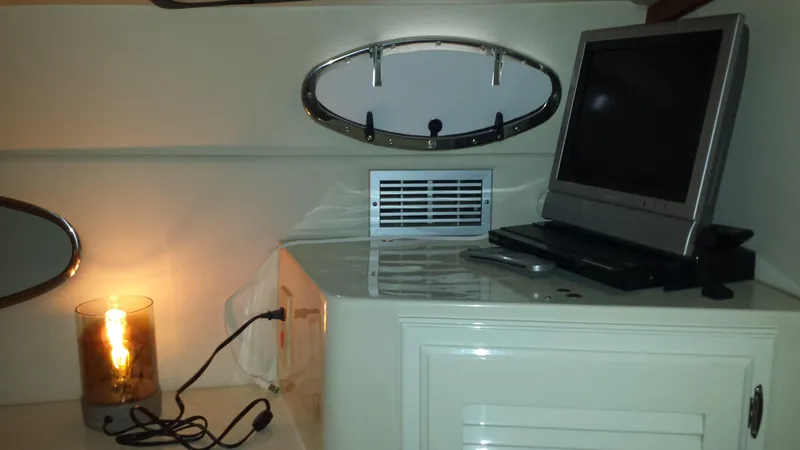 1996 Mediterranean 38 Convertible Sportfisher