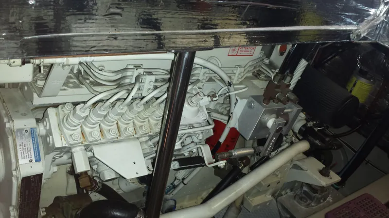 1996 Mediterranean 38 Convertible Sportfisher