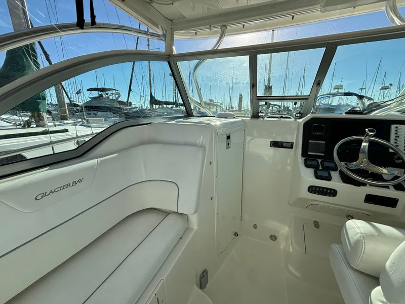 2013 Glacier Bay 2770