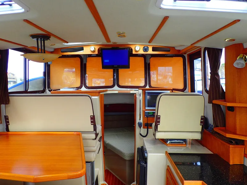 2011 Ranger Tugs R-29