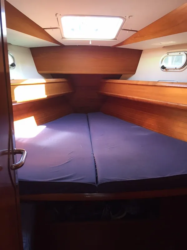 1998 Jeanneau 42