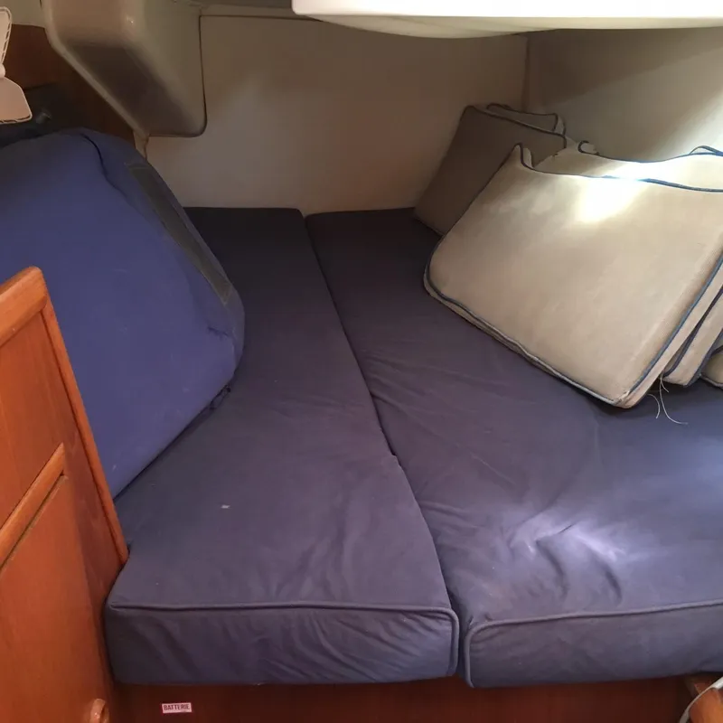 1998 Jeanneau 42
