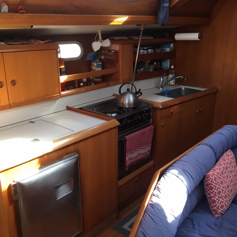 1998 Jeanneau 42