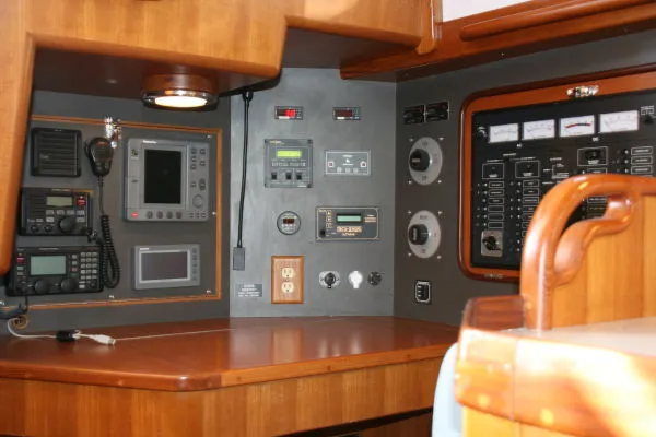 2002 Passport 470 Aft Cockpit