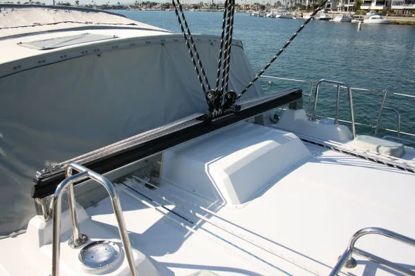 2002 Passport 470 Aft Cockpit