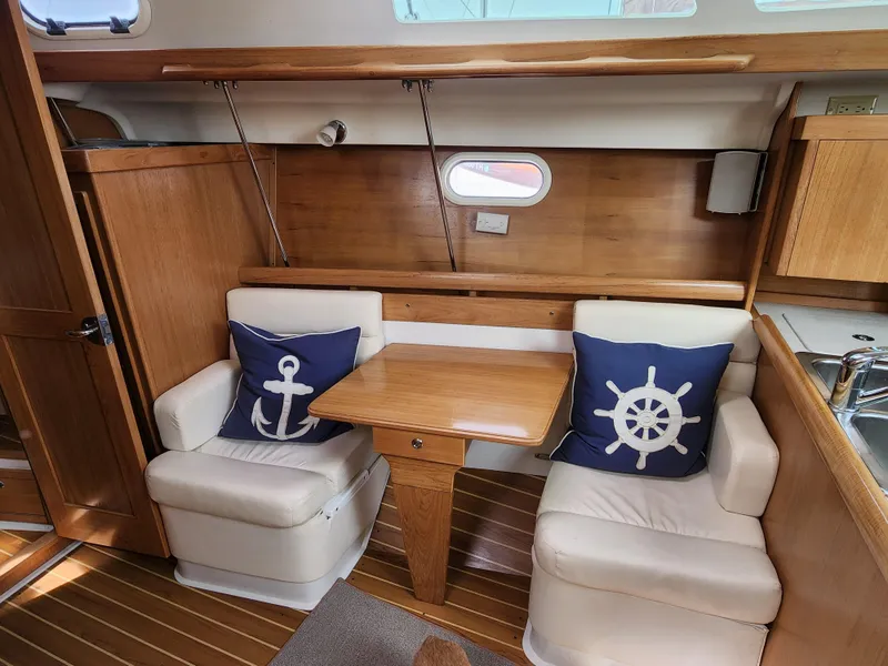2003 Catalina 350