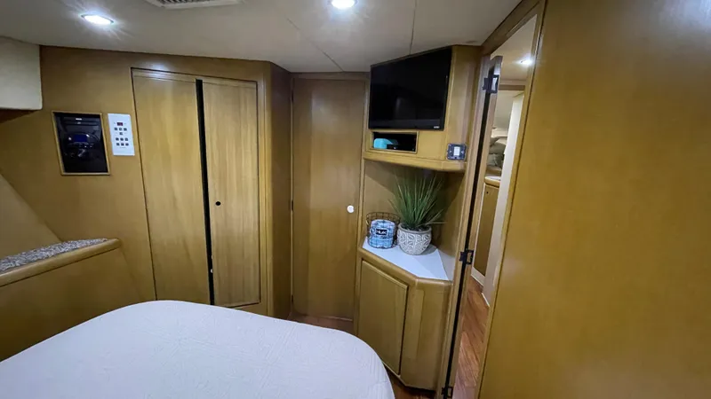 1995 Bertram 50 Convertible