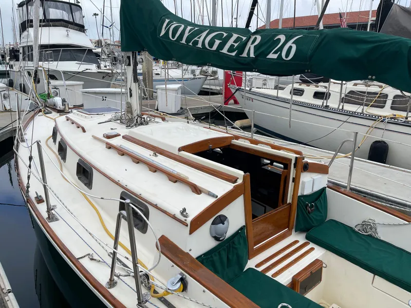 1980 Voyager 26
