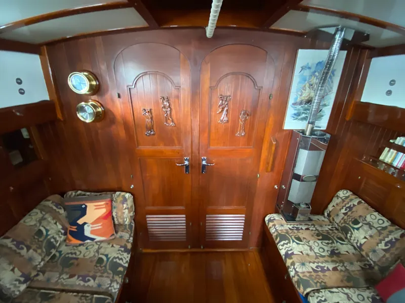 Head and main cabin doors