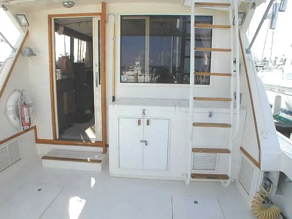 Cockpit Bait Station