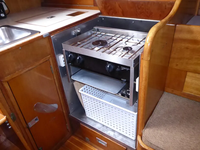 1969 Hinckley 38