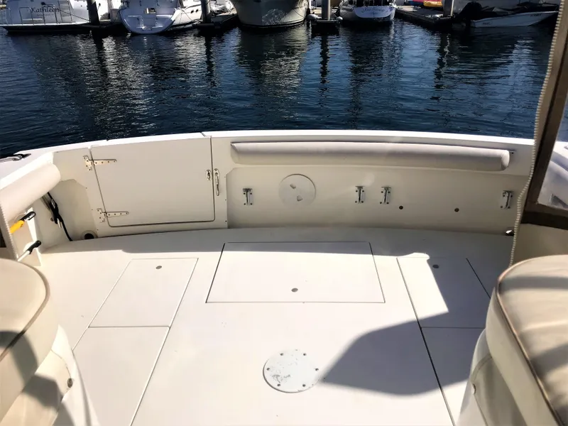 2001 Wellcraft 330 Coastal
