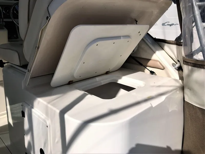2001 Wellcraft 330 Coastal