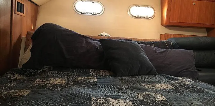 2003 Hunter 410