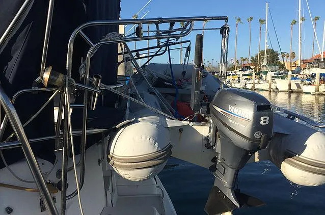2003 Hunter 410