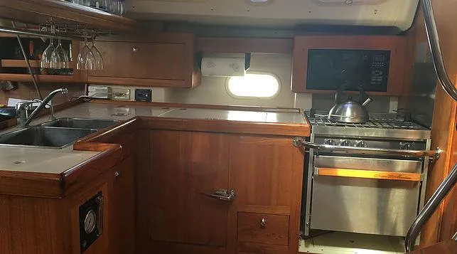 2003 Hunter 410