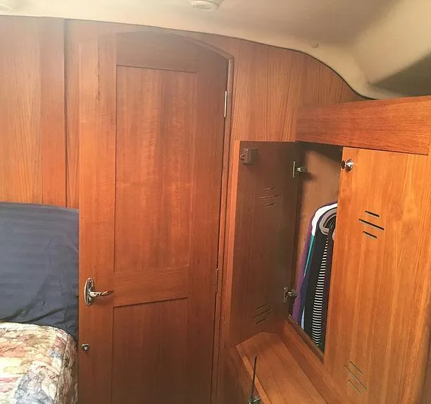 2003 Hunter 410