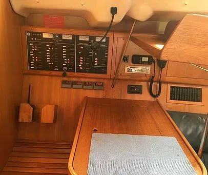 2003 Hunter 410
