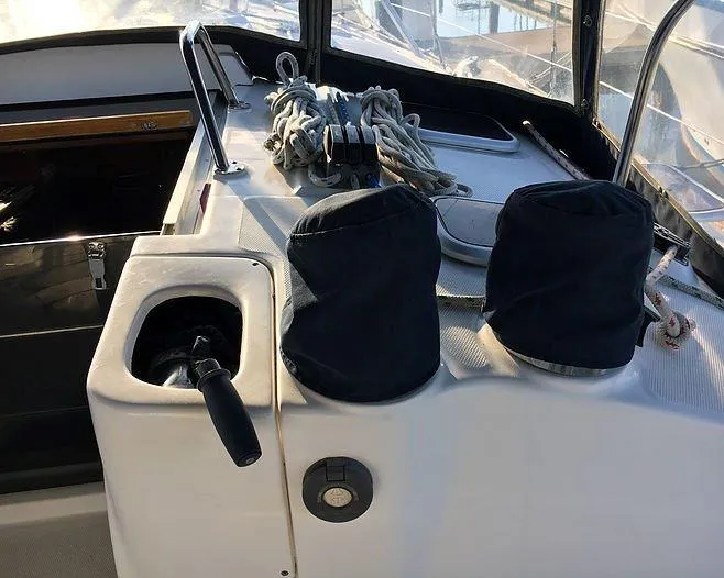 2003 Hunter 410