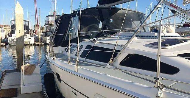 2003 Hunter 410